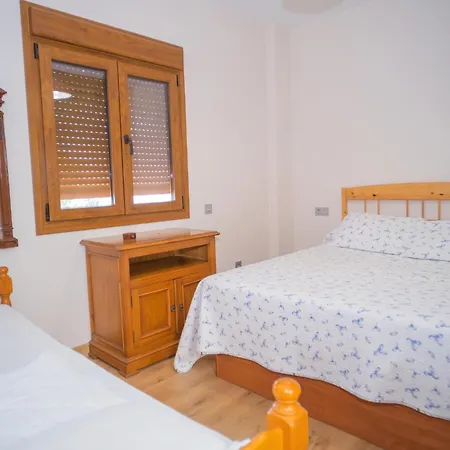 Con Piscina Privada Vistas A Campo De Golf Holiday home *